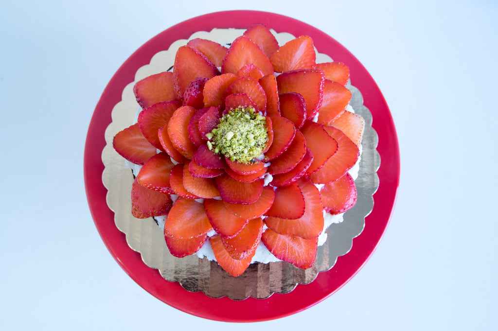 Party Cakes - Flower - Elisa’s Love Bites Dessert Atelier